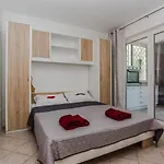 Apartment With Parking Space - 18582